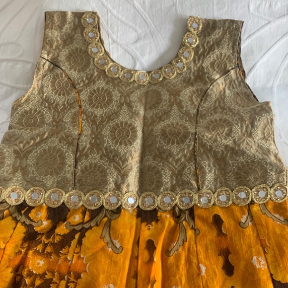Indian Suit - Anarkali - Picture 2 of 5
